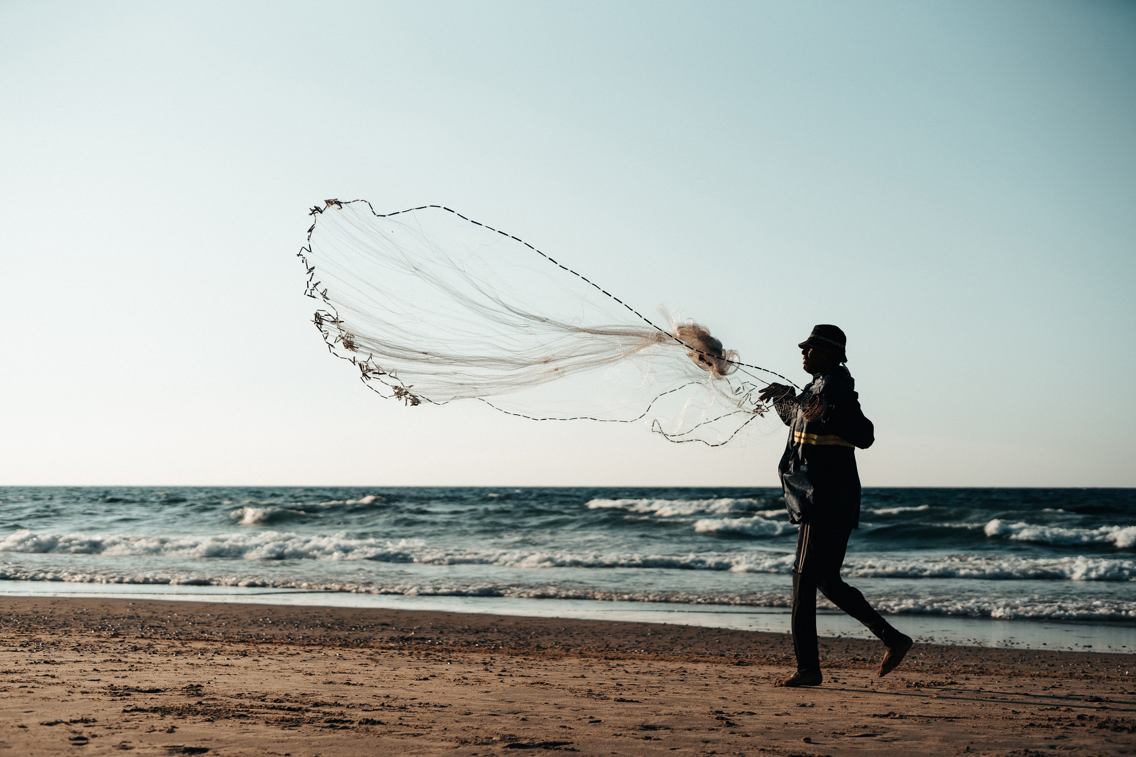 Casting the Net • رمي الشبك